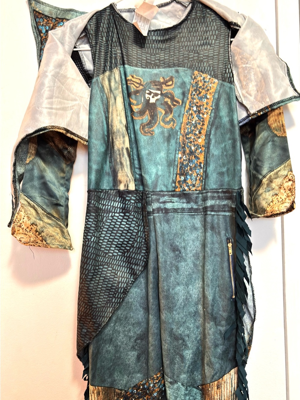 Disney Descendants 3 UMA Deluxe Halloween Costume Jumpsuit Child 4-6X - Picture 4 of 9